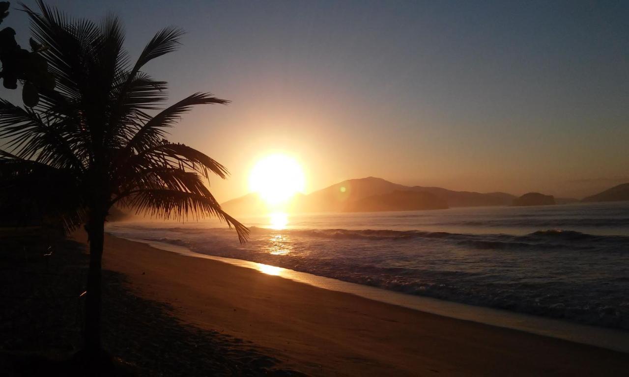 Chale No Condominio Verde Mar Na Praia Da Cocanha Caraguatatuba Εξωτερικό φωτογραφία